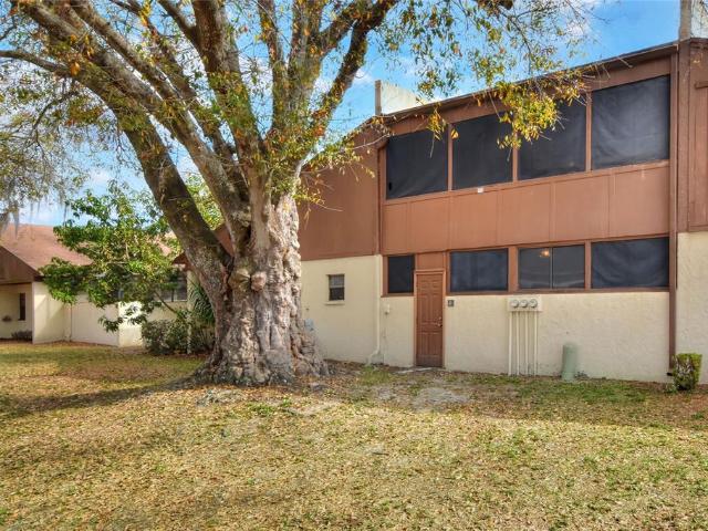 1880 N Crystal Lake Dr, Unit 4, Lakeland, FL 33801 | MLS #L4950