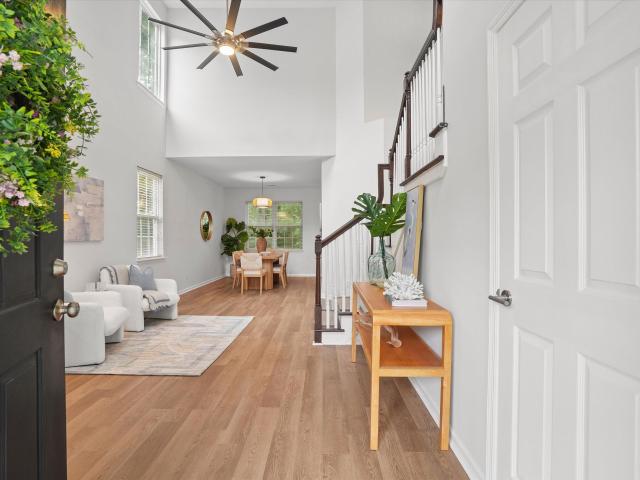 1880 Oleander Court