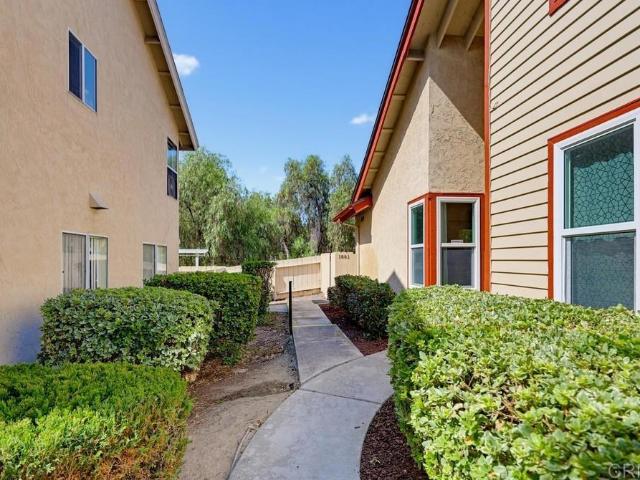 1881 manzana way