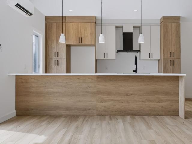 1881 rue Martin Nicolet