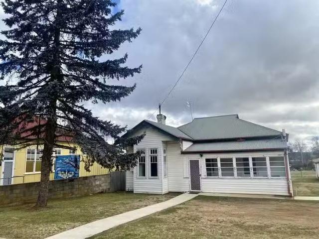 188 Bradley Street, Guyra, NSW 2365