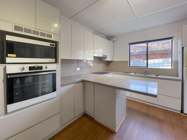 1/88 Bridge Street, Coniston NSW 2500, Australia