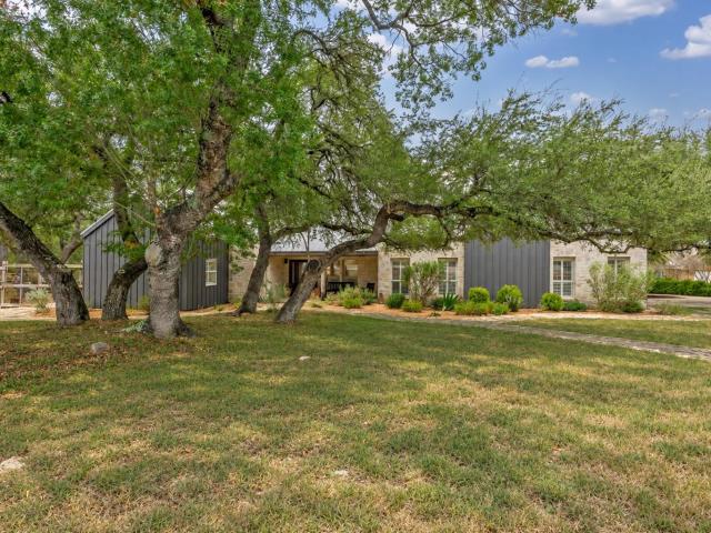 188 Broken Lance Dr