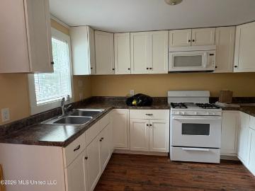 188 Iberville Drive