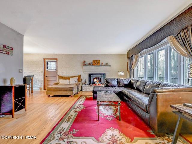 188 Mountainside Dr, Gouldsboro, PA 18424 | MLS #PM 140128