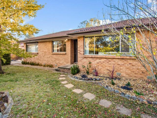 188 maribyrnong avenue kaleen act house for rent lj hooker