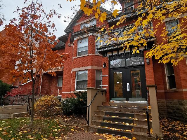 188 Waverley Street 102 Ottawa, ON K2P 0V6