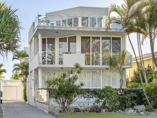 1/88 The Esplanade, Paradise Point, QLD 4216 Apartment for R.