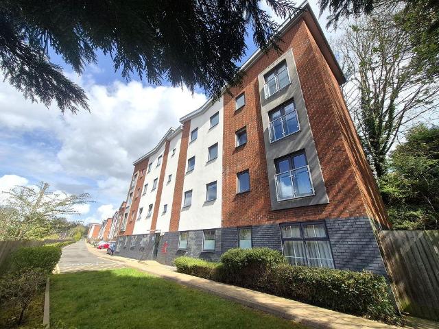 188D Lichfield Road, Sutton Coldfield. 2 bed apartment to rent £1,000 pcm £231 pw