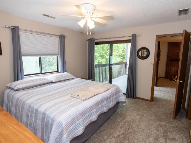 18950 pine lake rd c8