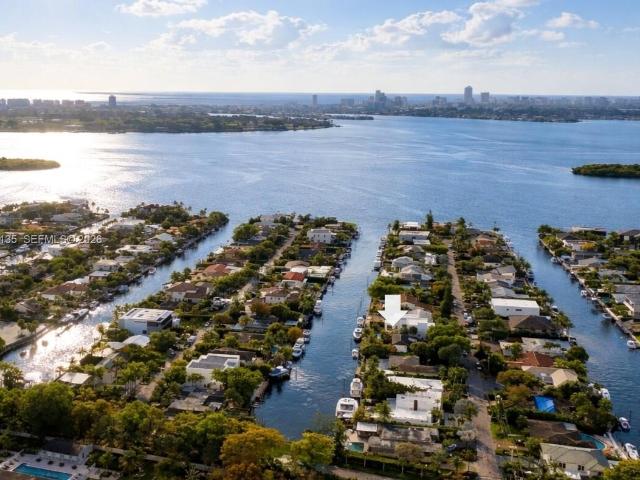 1895 NE 118th Rd, North Miami, FL 33181 | MLS #A11995