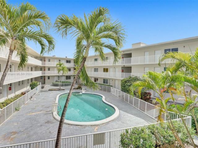 1895 Venice Park Dr, Unit 2A, North Miami, FL 33181 | MLS #A11780
