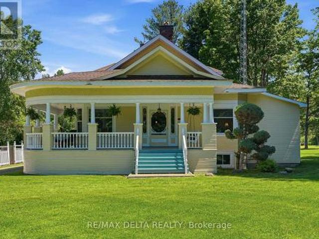 1897 Highway 34 Highway, Champlain, ON, K6A 2R2 house for sale | Listing ID X13673 | Royal LePage