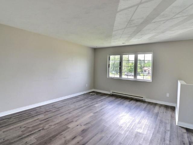 1898 Amirault St, Dieppe, NB, E1A 7J8, Canada