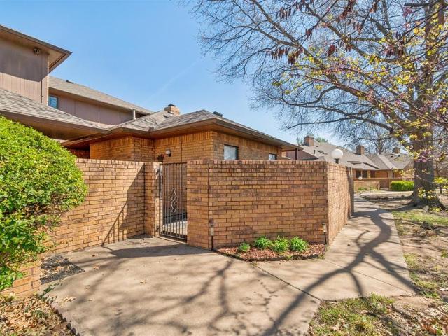 1899 Saddleback Boulevard # 15