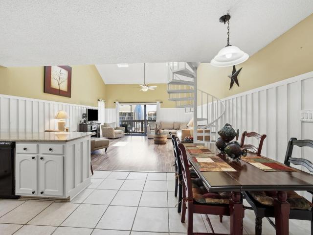 1890 Auburn Dr. 32J
