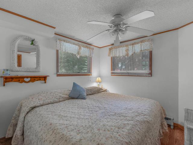 1890 Hemlock Crest Drive