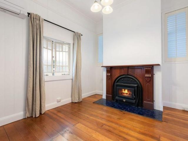 1890's Bullnose Colonial 3 Bedroom 1 Bathroom Internal Fireplace