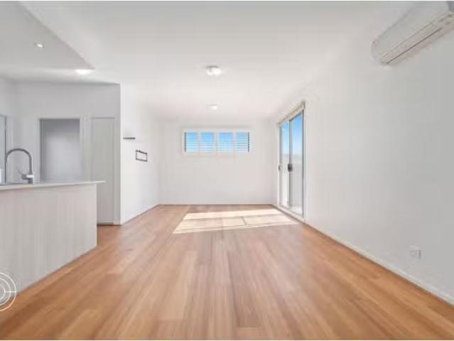 189/15 Mower Place, Phillip Apartment for rent Listed by Clie.
