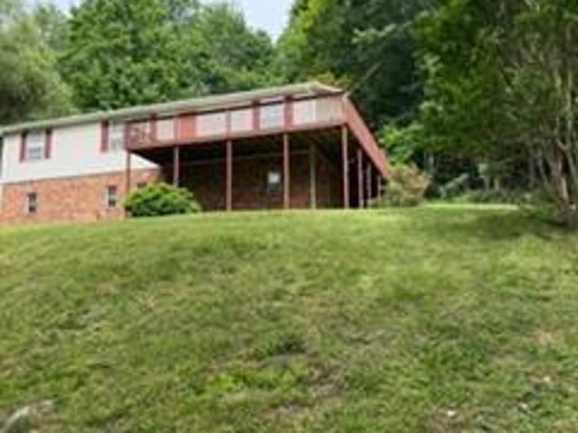 1891 Happy Hollow Rd