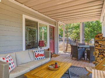 18927 Sycamore Cir
