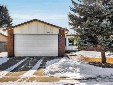 Aldergrove, Edmonton, Alberta - Garden