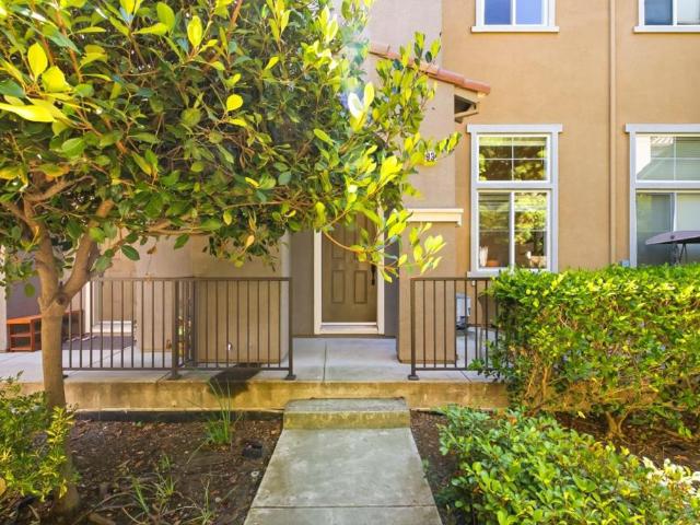1893 Silva Place