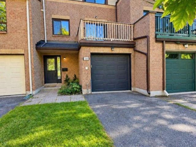 189 Dunbarton Court Ottawa, ON K1K4L7