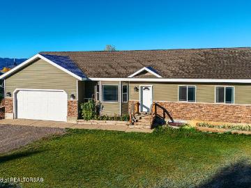 189 East St, Star Valley Ranch, WY 83127 | MLS #25 2710