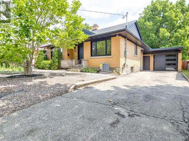 189 Eighth Avenue, Kitchener, ON, N2C 1S5 house for sale | Listing ID X13620 | Royal LePage