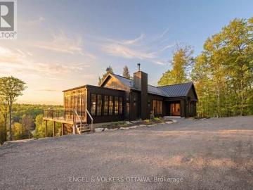 189 Shady Maple Road, Mcnab/Braeside, ON, K0J 1G0 house for sale | Listing ID X13171 | Royal LePage