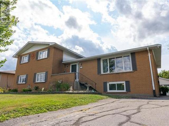 189 Rayside Avenue, Azilda, ON, P0M 1B0 house for sale | Listing ID 2129 | Royal LePage