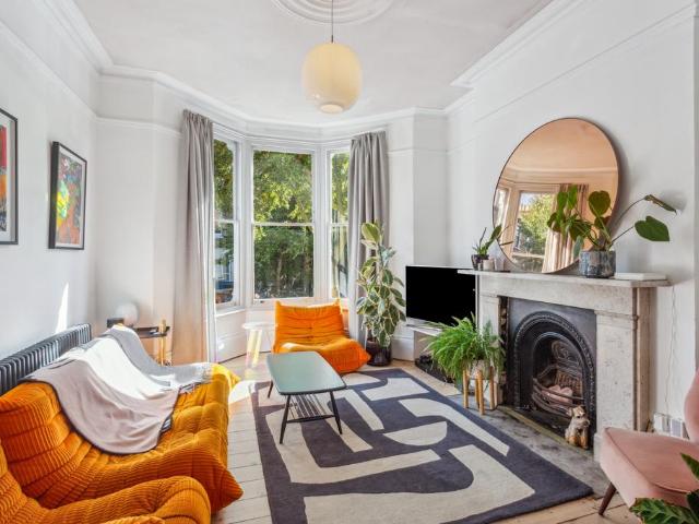 18 40 Sigdon Road, London, E8 1AP, United Kingdom | 3 bed townhouse for rent #132089795 | Rentberry