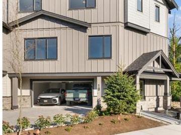 Greater Vancouver - Garden, Parking
