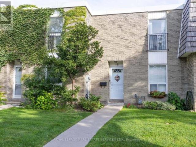 18 71 Old Burnhamthorpe Road, Toronto, ON, M9C 3J6 townhouse for sale | Listing ID W13759 | Royal LePage