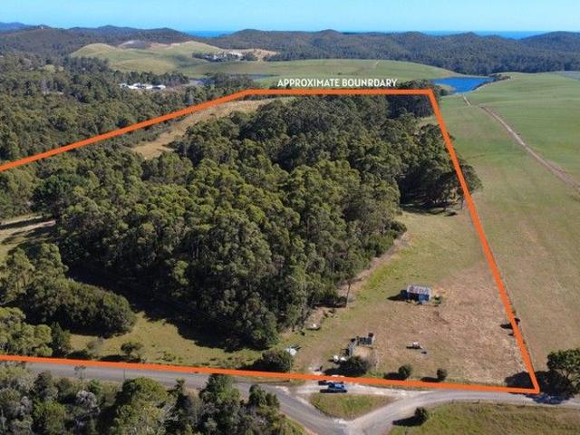 18.9 Hectares of Natural Bushland with Barn and Spring Water