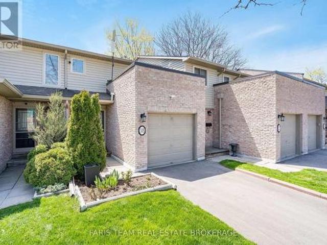 18 2075 Asta Drive, Mississauga, ON, L5A 2T5 townhouse for sale | Listing ID W14116 | Royal LePage