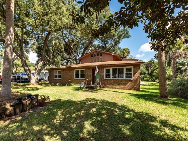 18 24th Ave, Isle of Palms, SC 29451
