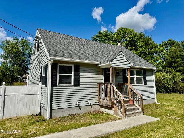 18 3rd Avenue