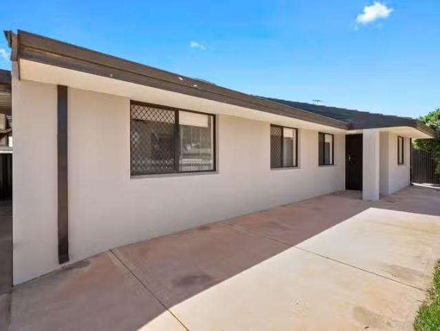 18 Talmalmo Place, SOUTH KALGOORLIE, WA 6430 House for Rent