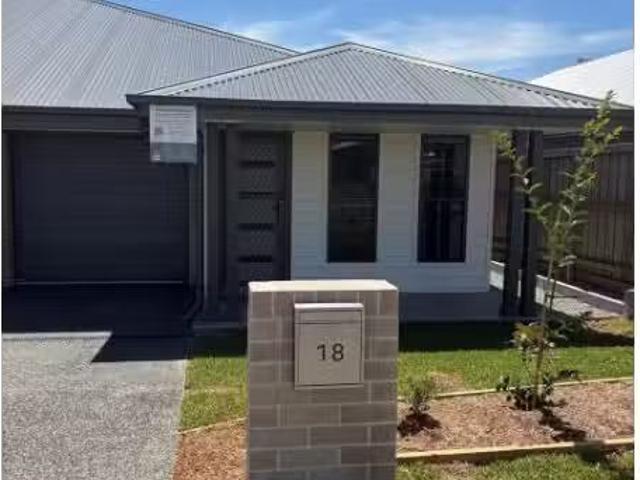 18 Trevallyn Avenue, Lochinvar Townhouse for rent Listed by K.