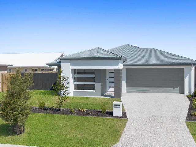18 Tully Circuit, Redland Bay QLD 4165