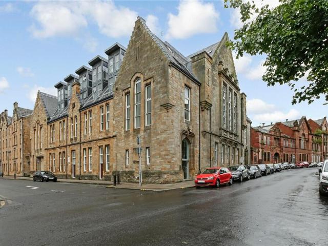 18 Turnbull Street, Glasgow, G1 5PR, United Kingdom | 2 bed duplex for rent #134072990 | Rentberry