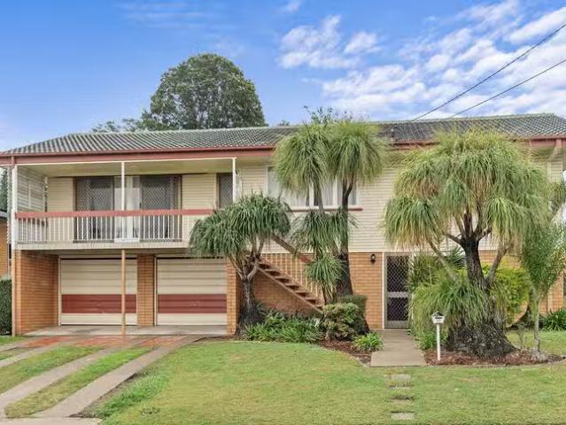 18 Warrawong Street, Eastern Heights, QLD 4305