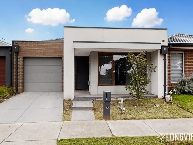 18 waterbird circuit, weir views, vic, 3338