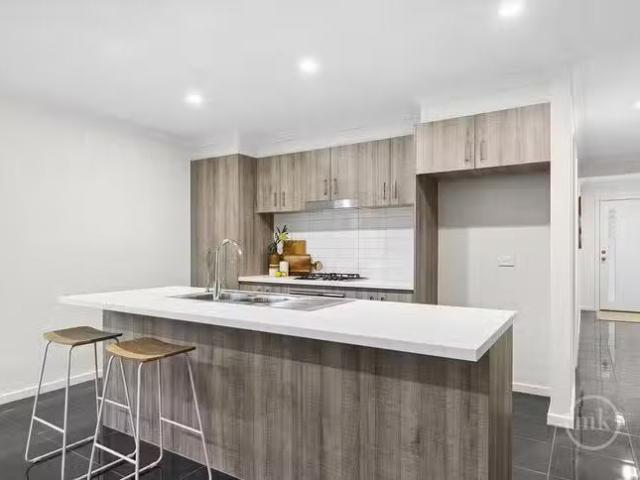 18 Wicybush Street, Doreen, VIC 3754
