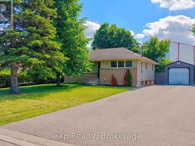 18 Willowdale Street, Brantford, ON, N3T 5L7 house for sale | Listing ID X13541 | Royal LePage