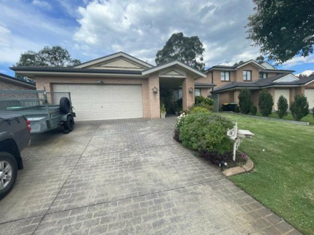 18 wittama drive, glenmore park nsw for rent lj hooker