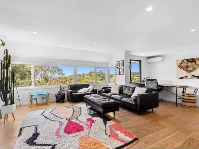 18 Woodward Street, Cromer House for rent Listed by Property.