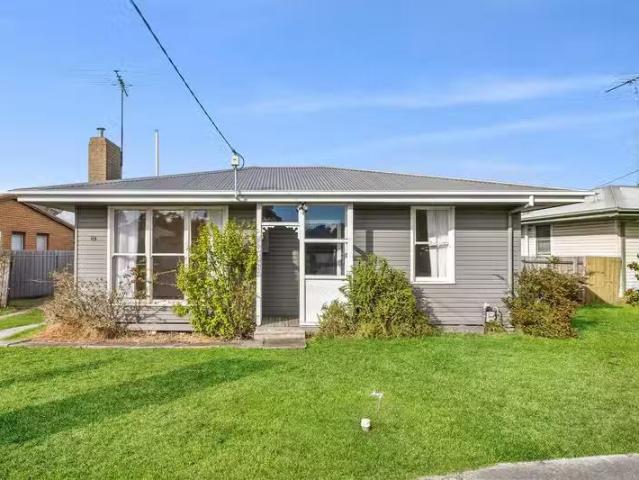 18 Wren Street, Norlane, VIC 3214 House for Rent